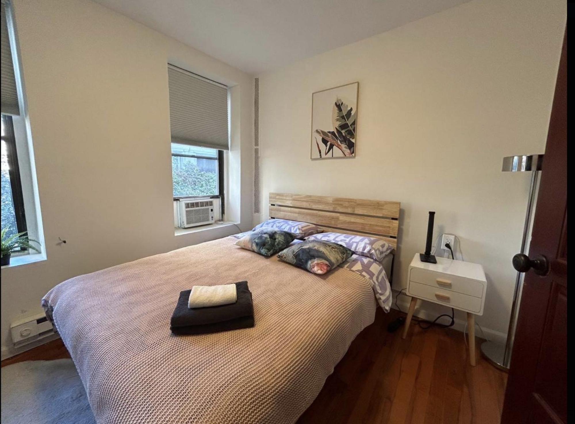 2 Bedroom Modern Unit In Manhattan Appartement